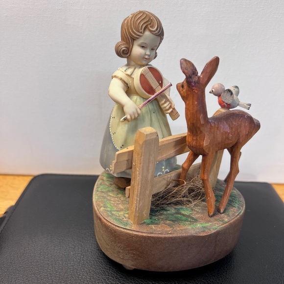🇨🇭Vintage Music Box with Girl play violin,  Deer Bird & Fence - Picture 4 of 12